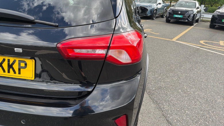 Ford Focus Vignale 1.0 EcoBoost 125 Active X 5dr Petrol Hatchback